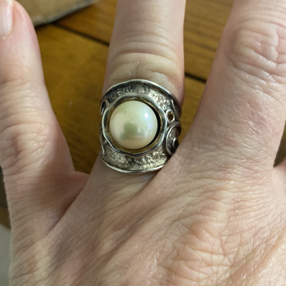 Pearl Sterling Silver Made in Israel Ring size 7 ring - Picture 2 of 4
